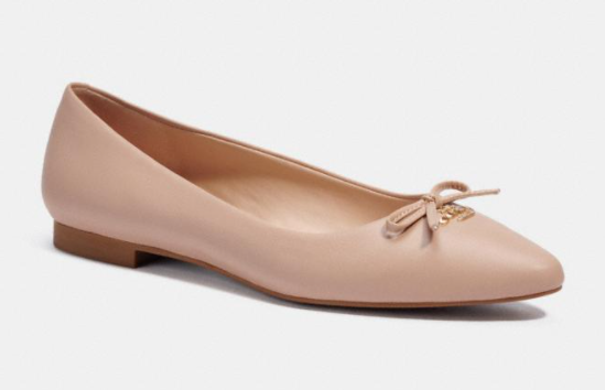 Coach flats store outlet